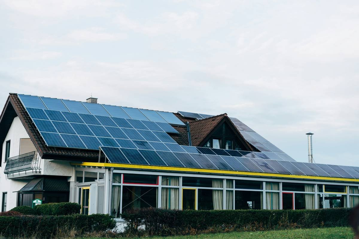 Energy Bifacial Solar Panels Carbon: Why This Tech Could Slash Your Footprint (and Your Bill)