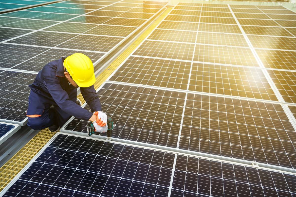 Is the CW Energy 410W Bifacial Solar Panel Worth the Hype? Here’s What Real Installers Say