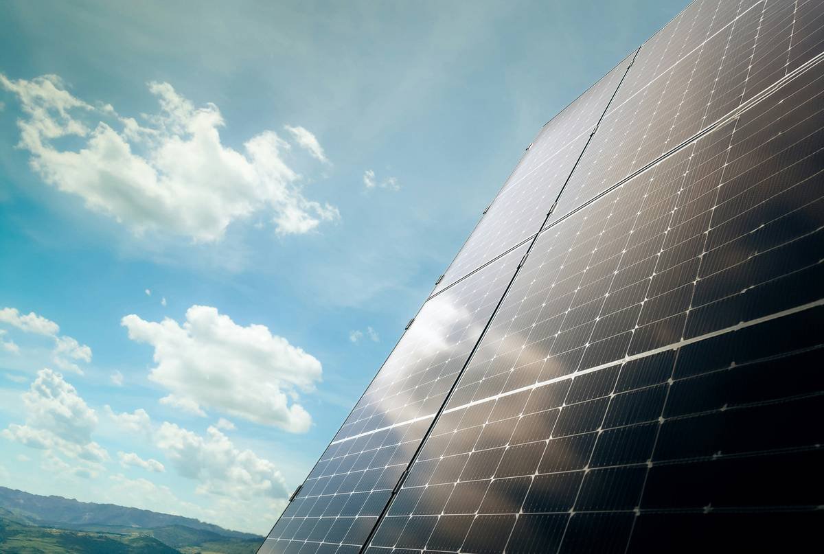Bifacial Solar Panels India: The High-Yield Alternative Most Installers Ignore